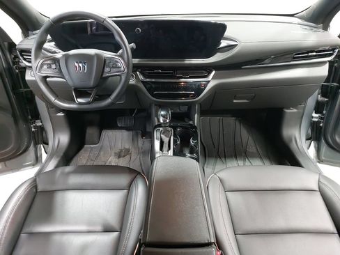 Used 2025 Buick Envista Preferred FWD image 9