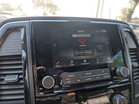 Used 2024 Nissan Titan SV w/ SV Bronze Edition Package image 13