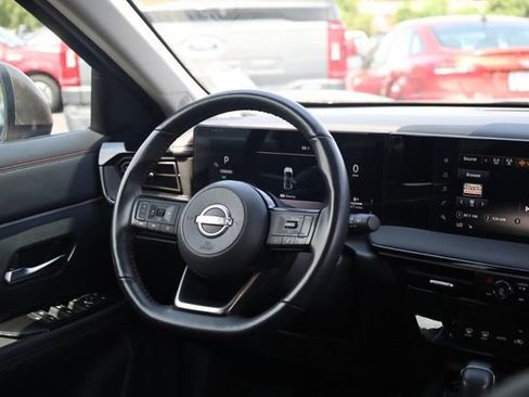 Certified 2025 Nissan Kicks SR w/ SR Premium Package FWD image 23