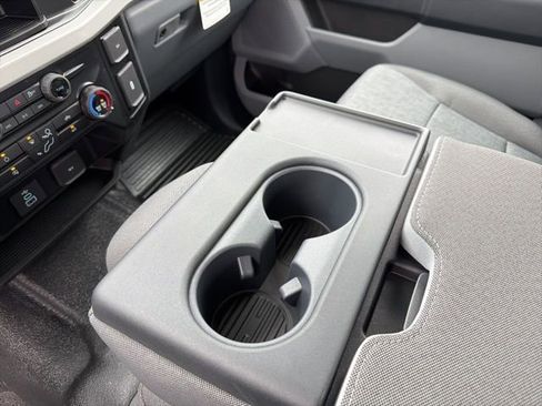 New 2026 Ford F250 XL w/ XL Chrome Package image 27