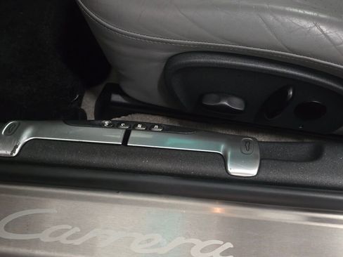 Used 1999 Porsche 911 Carrera image 32