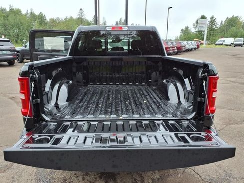 New 2025 RAM 1500 Big Horn AWD/4WD image 8