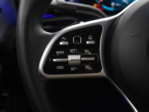 Used 2021 Mercedes-Benz CLA 250 4MATIC image 29