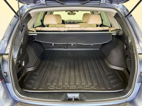 Used 2017 Subaru Outback 2.5i Limited image 32