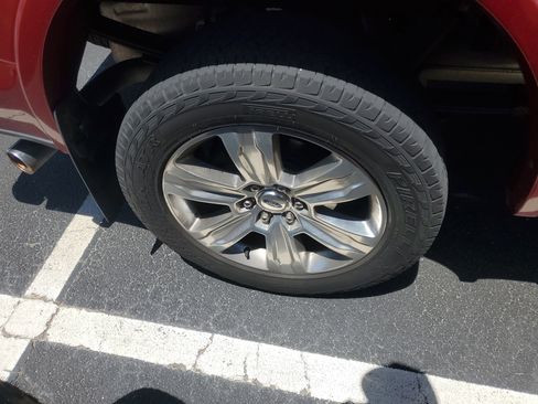 Used 2018 Ford F150 Platinum w/ Equipment Group 701A Luxury AWD/4WD image 7