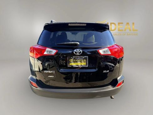 Used 2015 Toyota RAV4 XLE AWD/4WD image 5