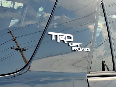 Certified 2024 Toyota 4Runner TRD Off-Road AWD/4WD image 7