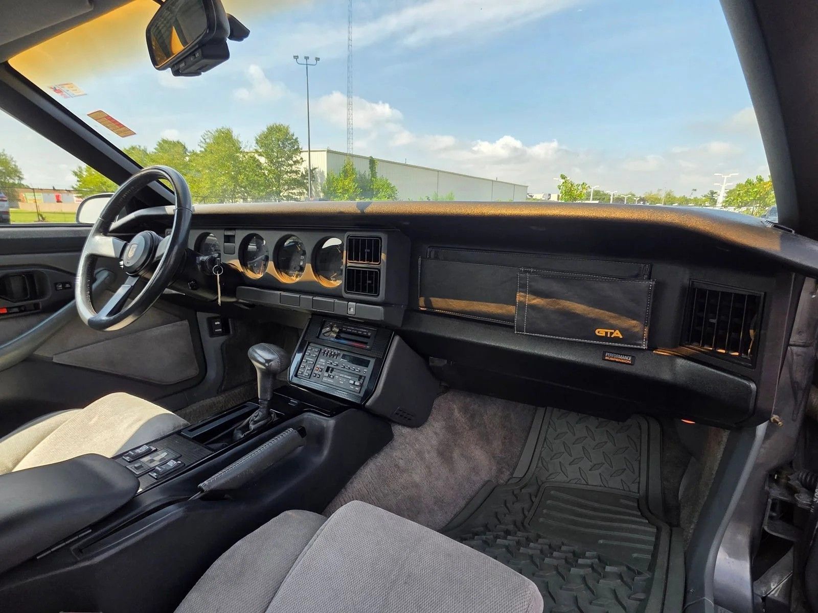 Used 1987 Pontiac Firebird Trans Am RWD image 15
