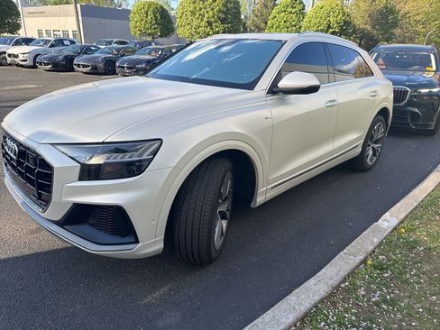 Used 2021 Audi Q8 Premium Plus w/ Premium Plus Package image 5