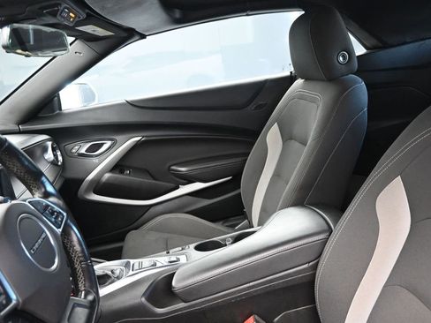 Used 2022 Chevrolet Camaro LT image 18
