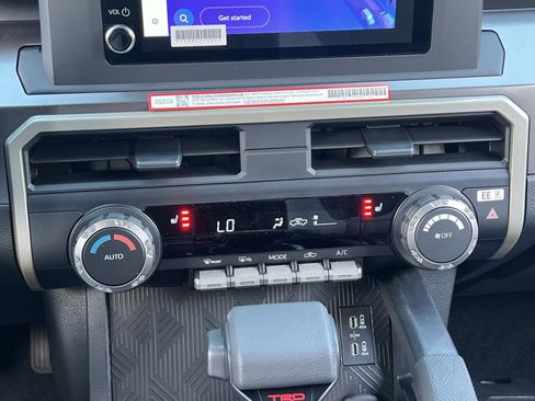 New 2026 Toyota Tacoma TRD Off-Road AWD/4WD image 17