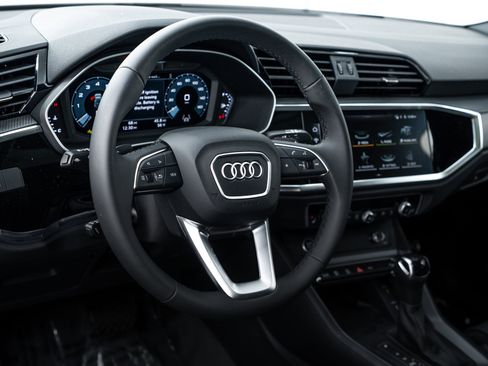 New 2025 Audi Q3 2.0T Premium image 10