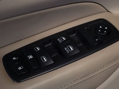 Used 2019 Jeep Grand Cherokee Limited RWD image 27