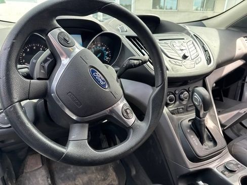 Used 2016 Ford Escape SE w/ SE Cold Weather Package AWD/4WD image 11