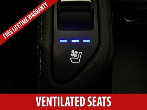 Used 2023 Kia Telluride AWD image 21