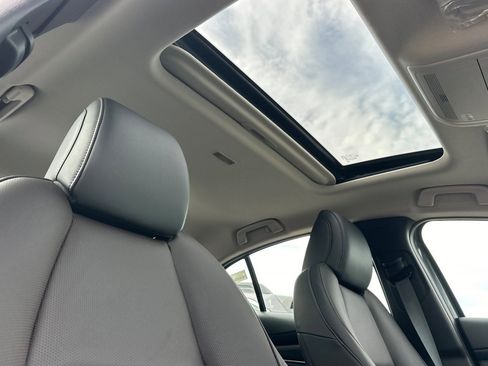 New 2026 MAZDA MAZDA3 2.5 Turbo Sedan w/Premium Plus image 17