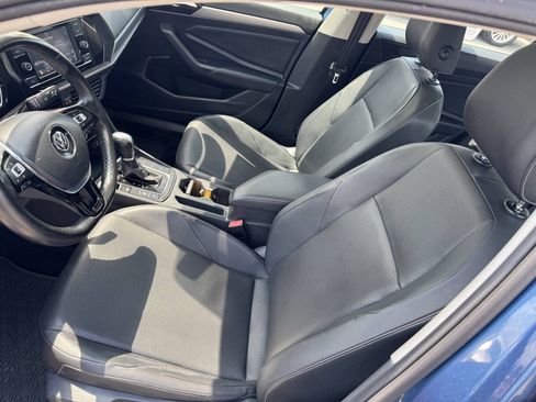 Used 2019 Volkswagen Jetta SE FWD image 23