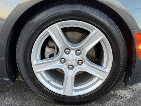 Used 2016 Chevrolet Camaro LT w/ Technology Package image 31