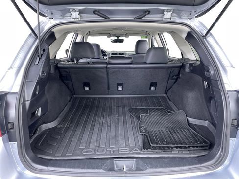 Used 2018 Subaru Outback 2.5i Limited AWD/4WD image 22