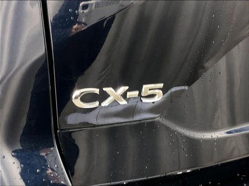 Used 2020 MAZDA CX-5 Touring image 29
