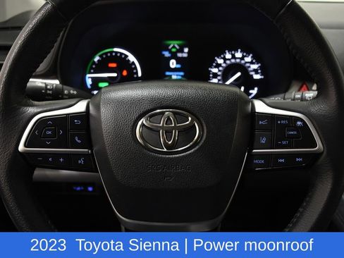 Used 2023 Toyota Sienna XLE image 12
