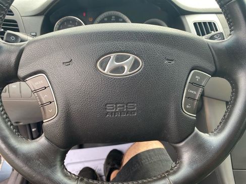 Used 2010 Hyundai Sonata SE image 12