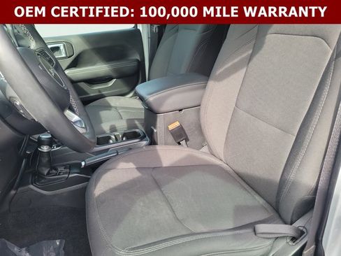 Used 2023 Jeep Wrangler Unlimited Sahara w/ Cold Weather Group AWD/4WD image 23