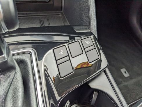 Certified 2025 Kia Sportage EX image 26