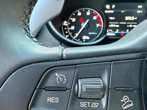 Used 2018 Alfa Romeo Stelvio Sport w/ Quick Order Package 22J Sport AWD/4WD image 21