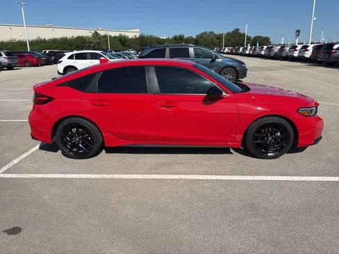 Used 2025 Honda Civic Sport image 6