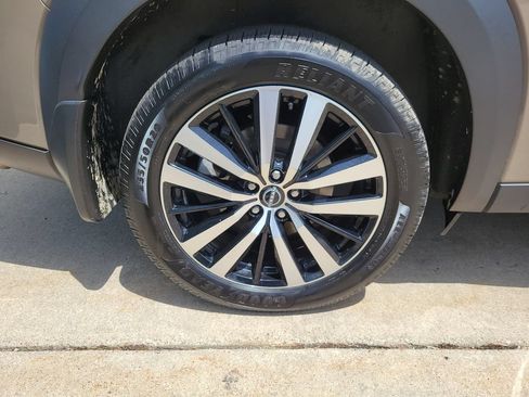 Certified 2024 Nissan Pathfinder Platinum w/ Cargo Package AWD/4WD image 21