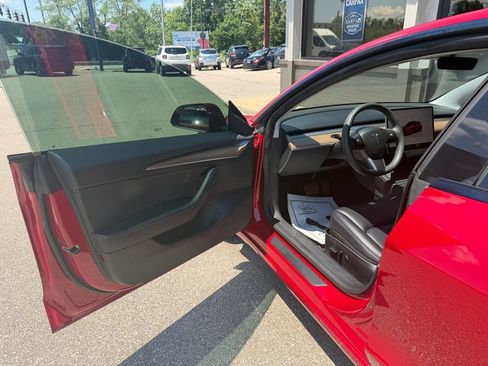 Used 2023 Tesla Model 3 Standard Range RWD image 8