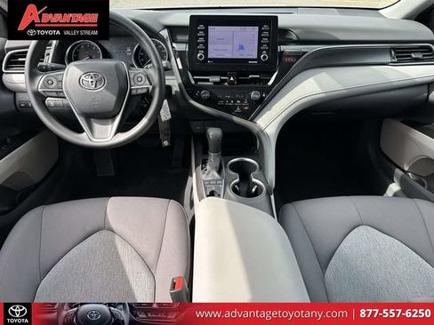 Certified 2022 Toyota Camry LE AWD/4WD image 18