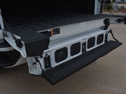 Used 2024 GMC Sierra 2500 AT4 w/ AT4 Premium Plus Package AWD/4WD image 14