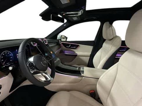 Used 2026 Mercedes-Benz GLC 300 4MATIC image 4