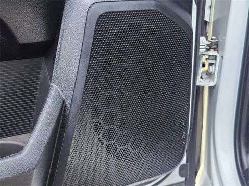 Used 2018 RAM 1500 Sport image 12