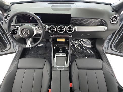 New 2026 Mercedes-Benz GLB 250 4MATIC image 9