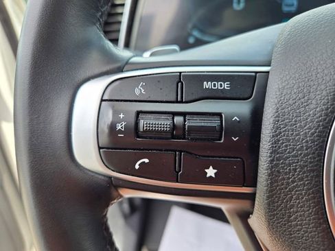 Used 2025 Kia Sportage X-Line image 16
