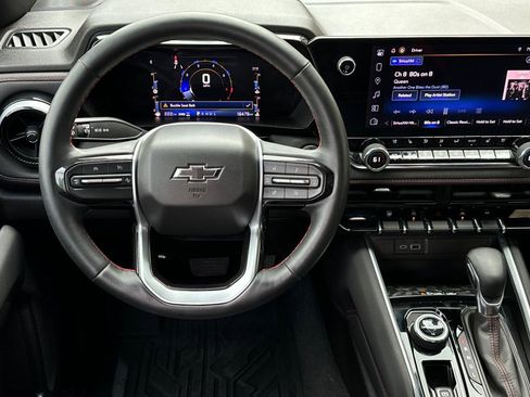 Used 2023 Chevrolet Colorado Z71 w/ Z71 Convenience Package 2 image 16