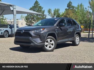 Used 2021 Toyota RAV4 LE AWD/4WD video 1