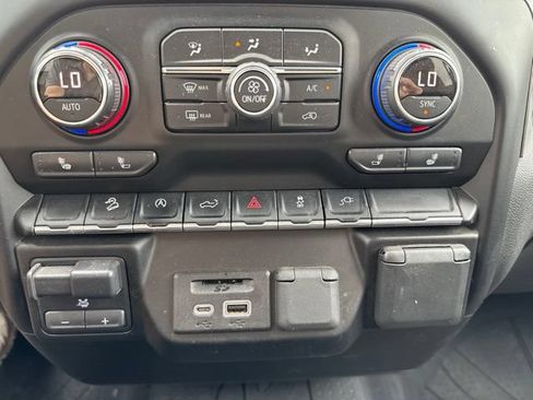 Used 2019 Chevrolet Silverado 1500 LT w/ All-Star Edition AWD/4WD image 18