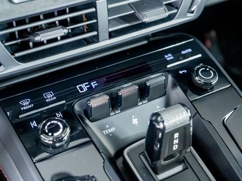 Used 2025 Porsche 911 Carrera 4 GTS image 34