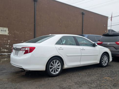 Used 2014 Toyota Camry XLE w/ Leather Package image 23