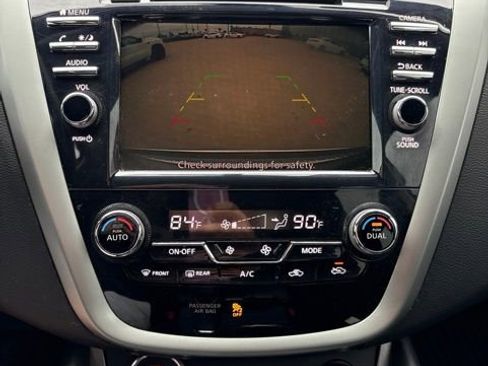 Certified 2019 Nissan Murano SV AWD/4WD image 10