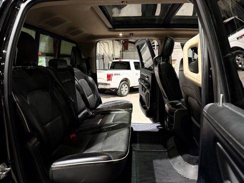 Used 2019 RAM 1500 Laramie AWD/4WD image 22
