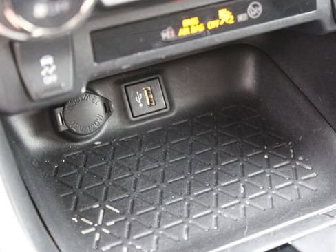 Used 2024 Toyota RAV4 XLE image 23