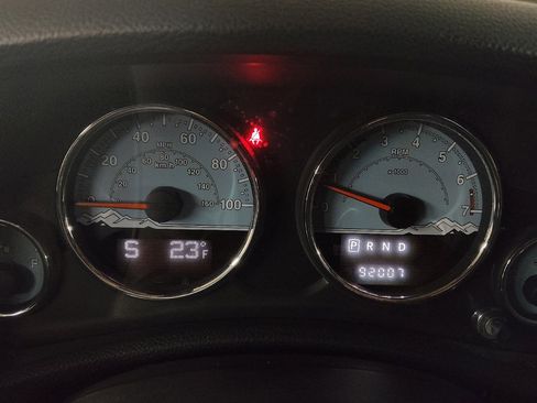 Used 2014 Jeep Wrangler Polar Edition image 23