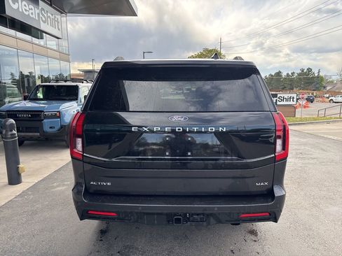 Used 2025 Ford Expedition Max Active image 5