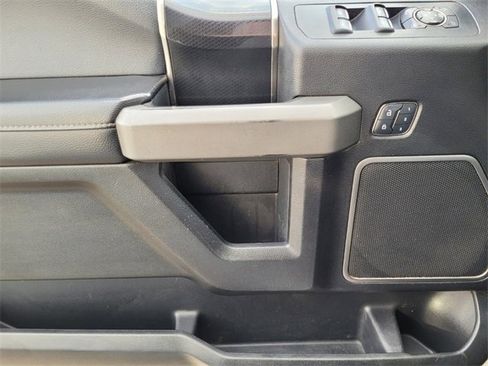 Used 2018 Ford F150 Raptor w/ Equipment Group 802A Luxury image 28