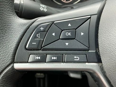 Used 2025 Nissan Altima 2.5 SV FWD image 26